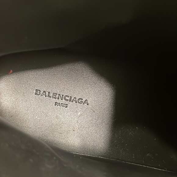 High top Balenciaga Sneakers - Picture 5 of 6